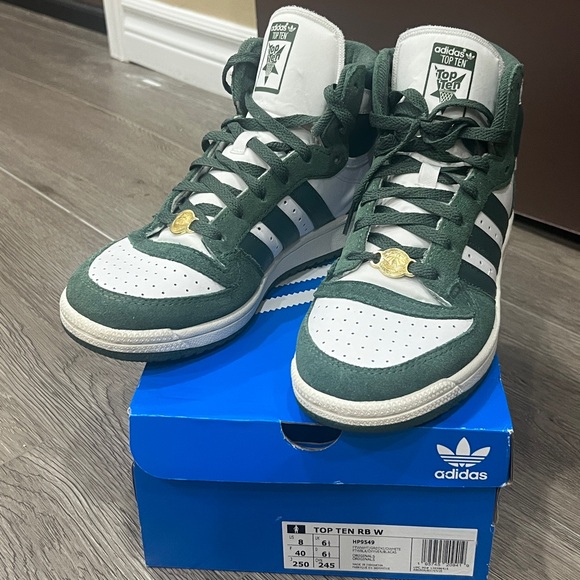 Adidas high tops - Picture 6 of 6